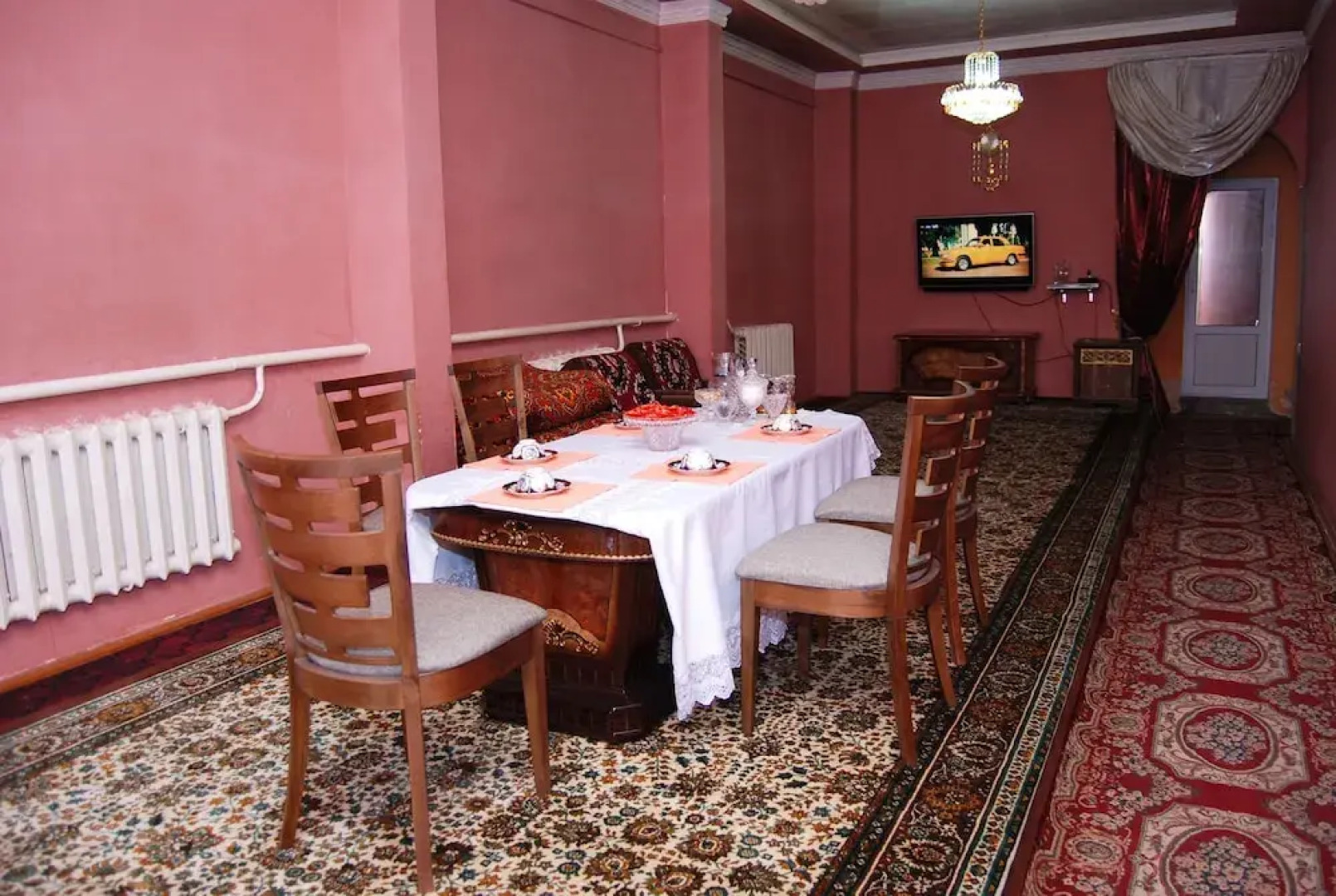 Vodokanal Place Khorezm National House