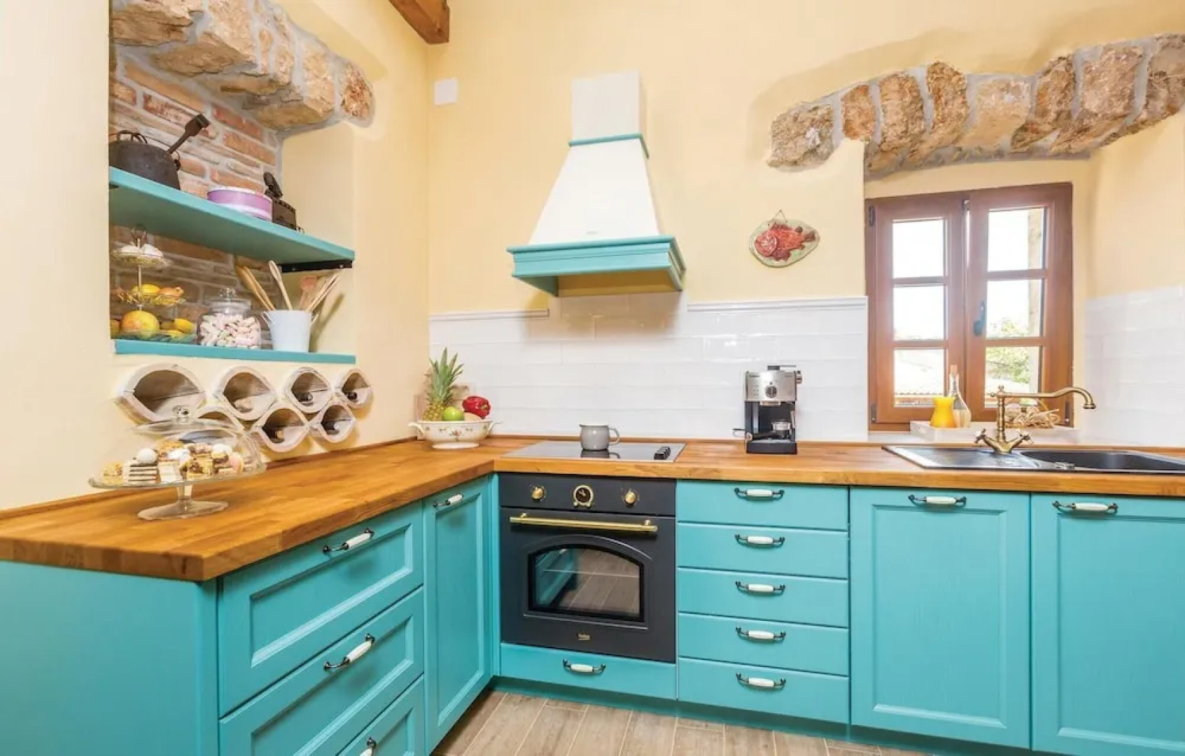 Beautiful Home in Svet Vid Dobrinjski With Wifi and 2 Bedrooms