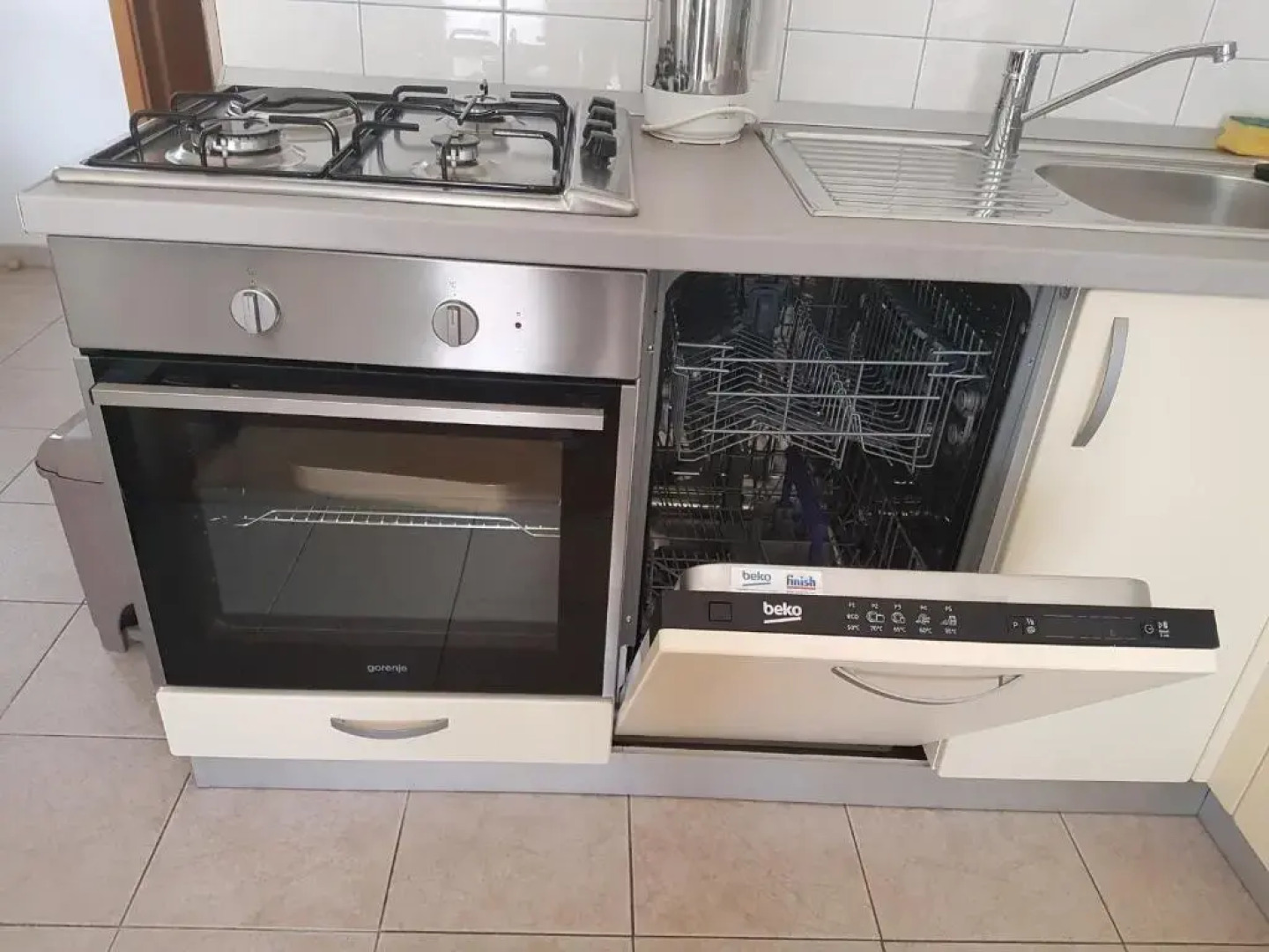 Apartments and Rooms Dobrila