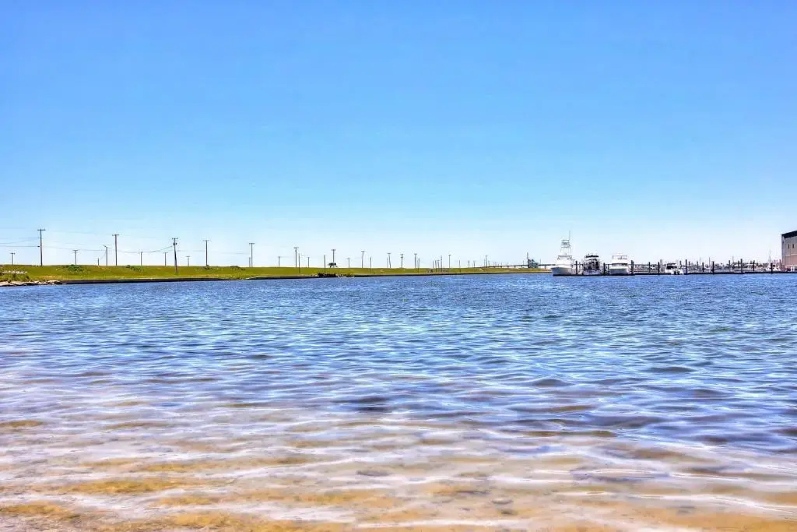 Fantasy Oaks Lodge 4 Bedroom Home by RedAwning