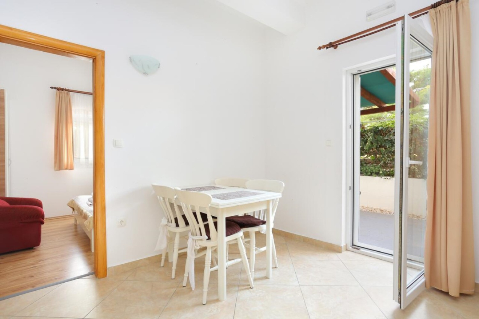 Apartment Lias - with restaurant: A1 Rogoznica, Riviera Sibenik