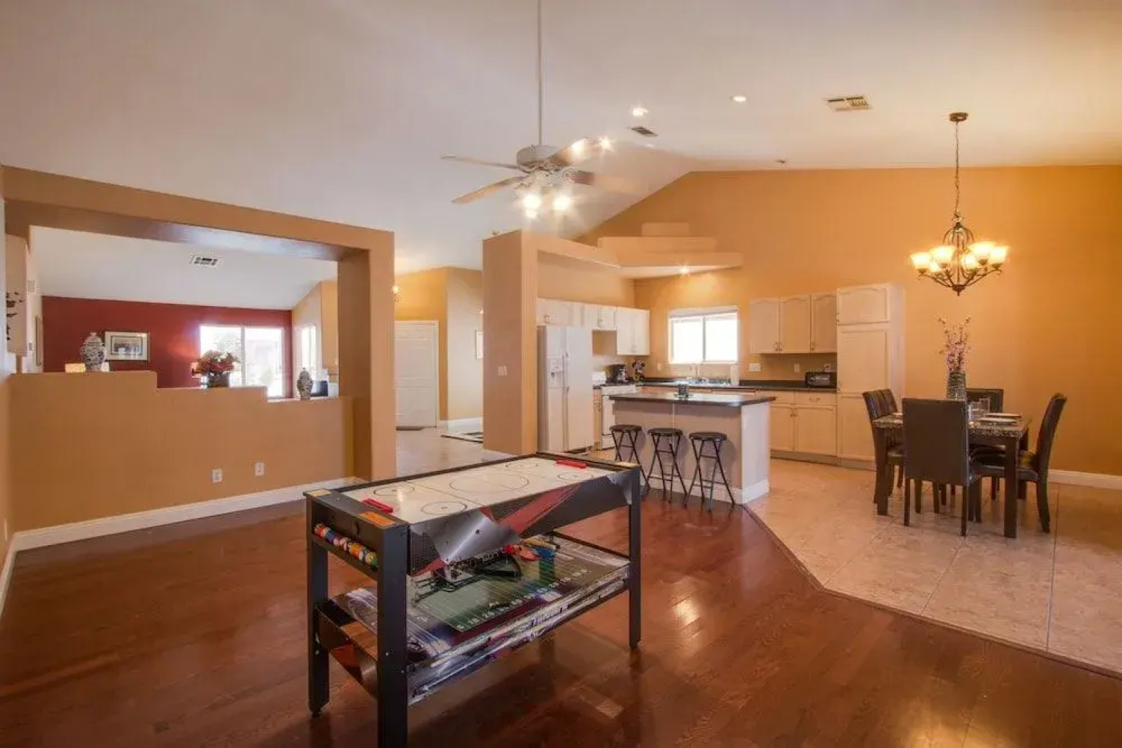 Beautiful Spacious House very Nice area