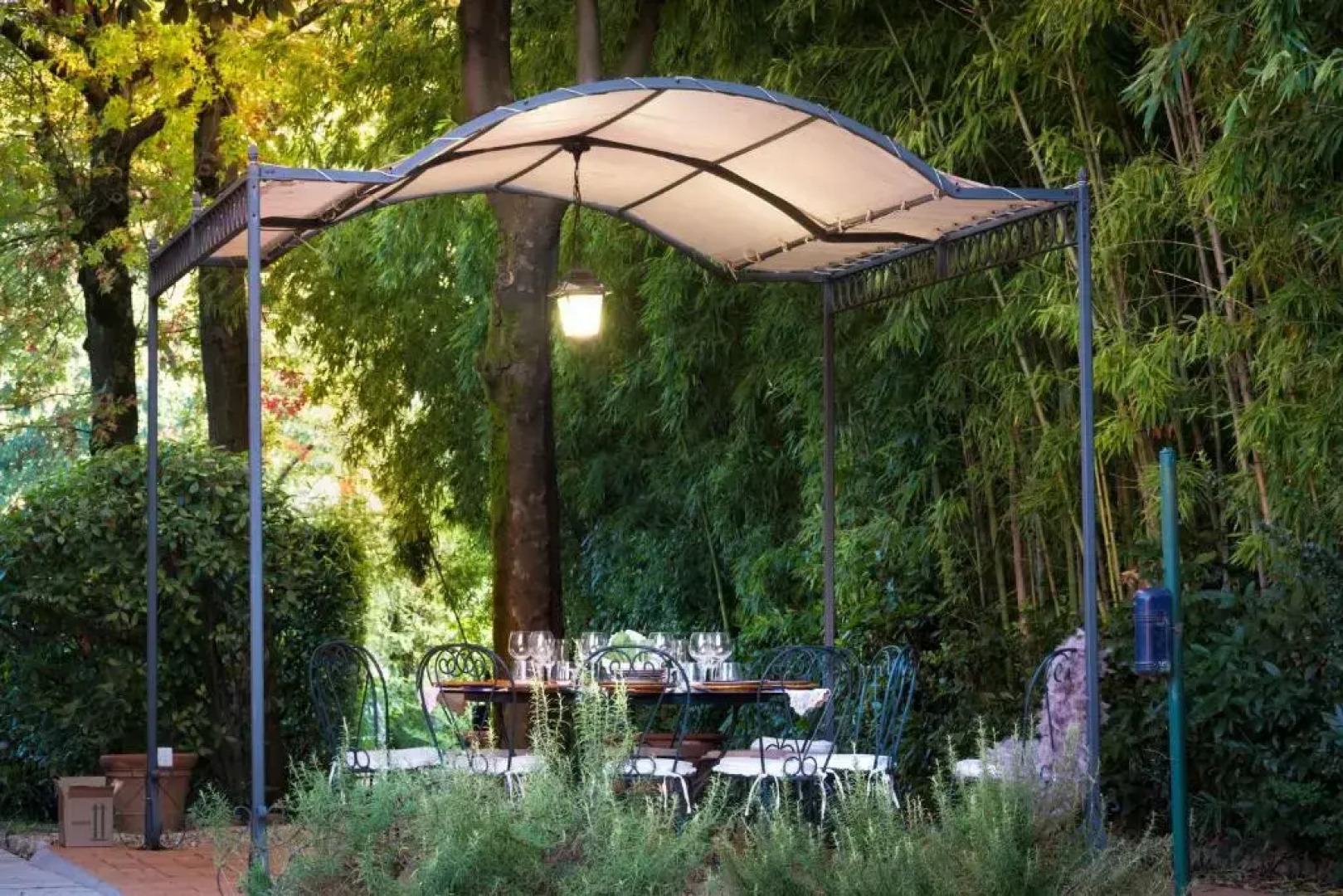 Villa Ines. Un tuffo nell 800 a due passi da Lucca