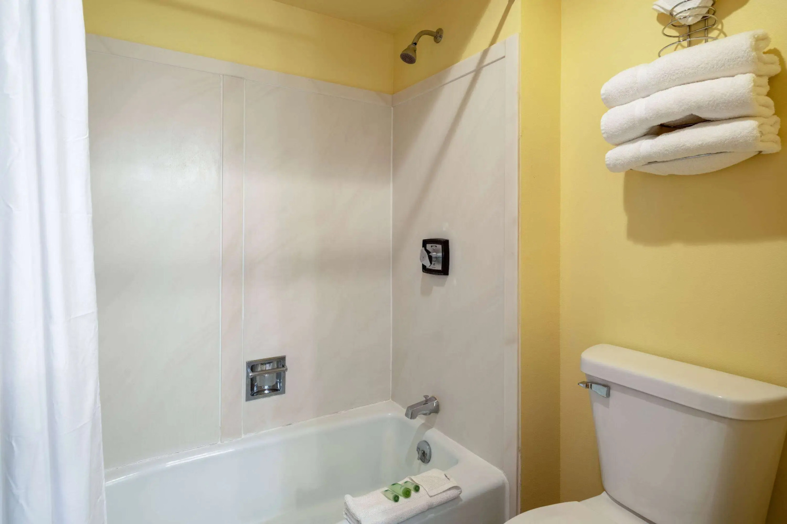 Travelodge by Wyndham Merrill