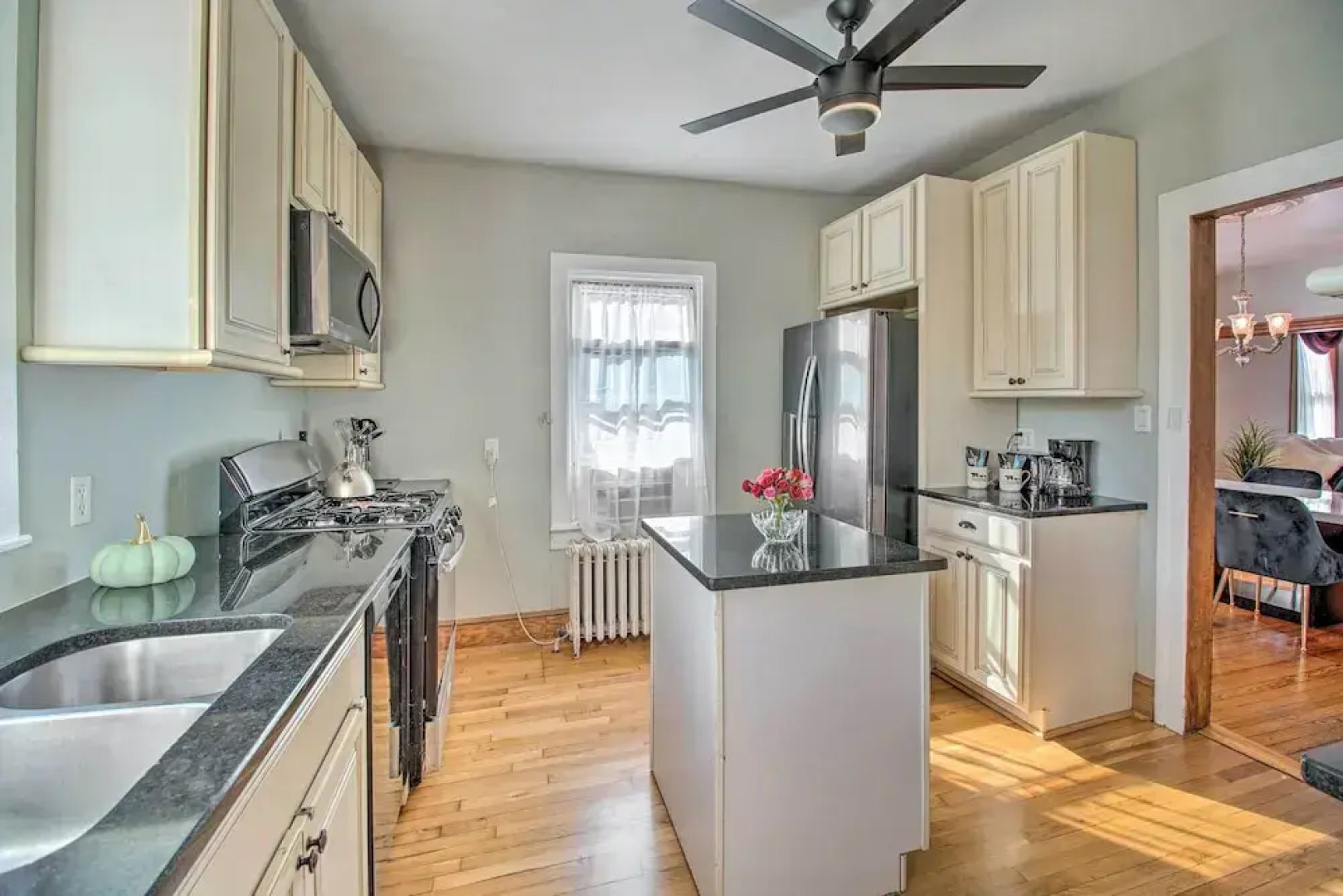 Front Royal Retreat ~ 1 Mi to National Park!