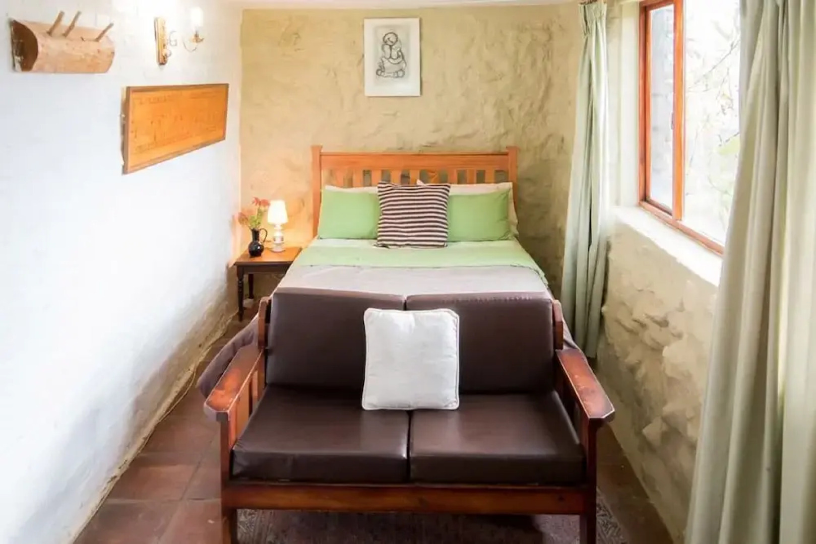 Kliphuis Stone Cottage