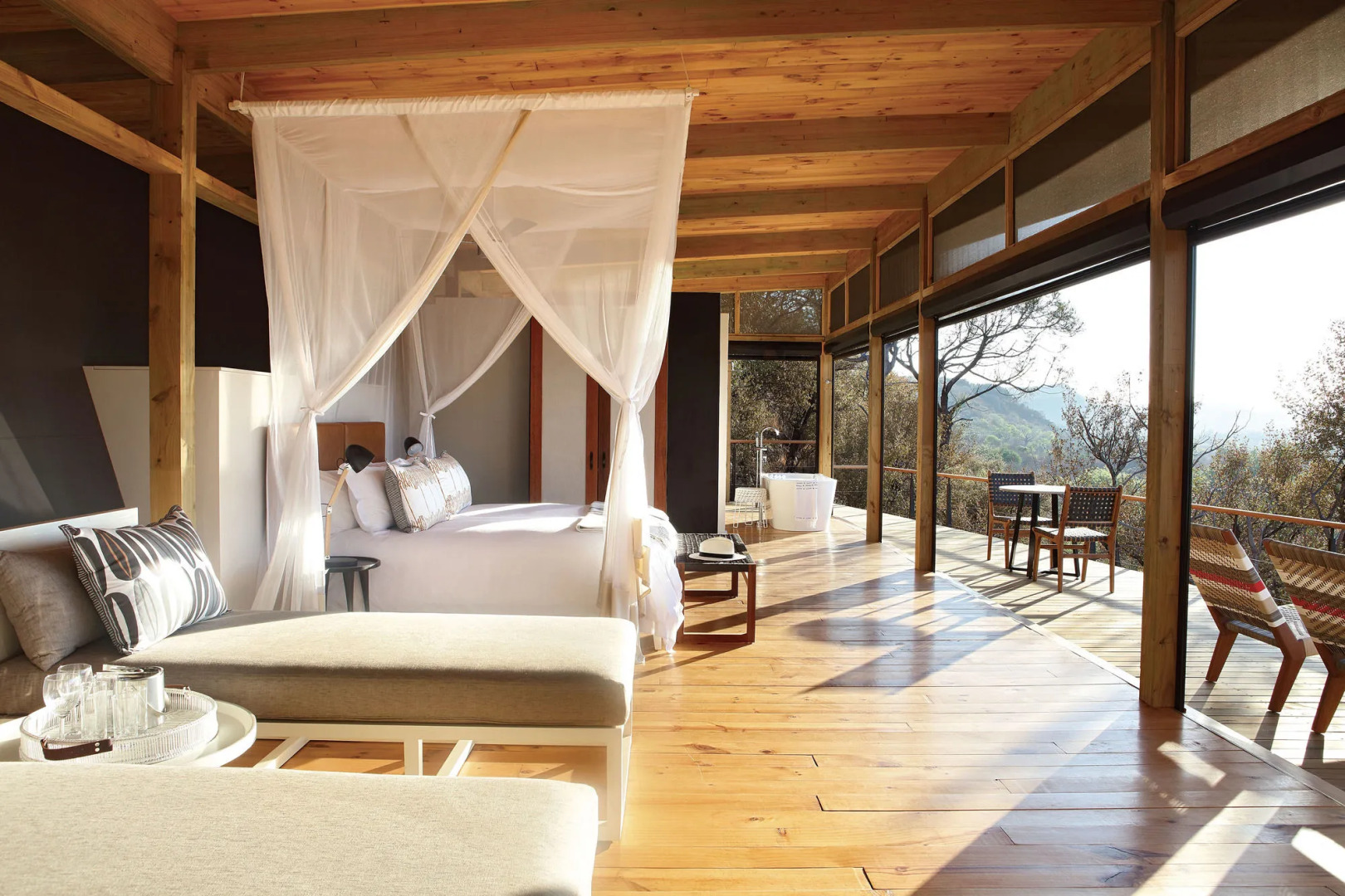 The Outpost & Pel's Post