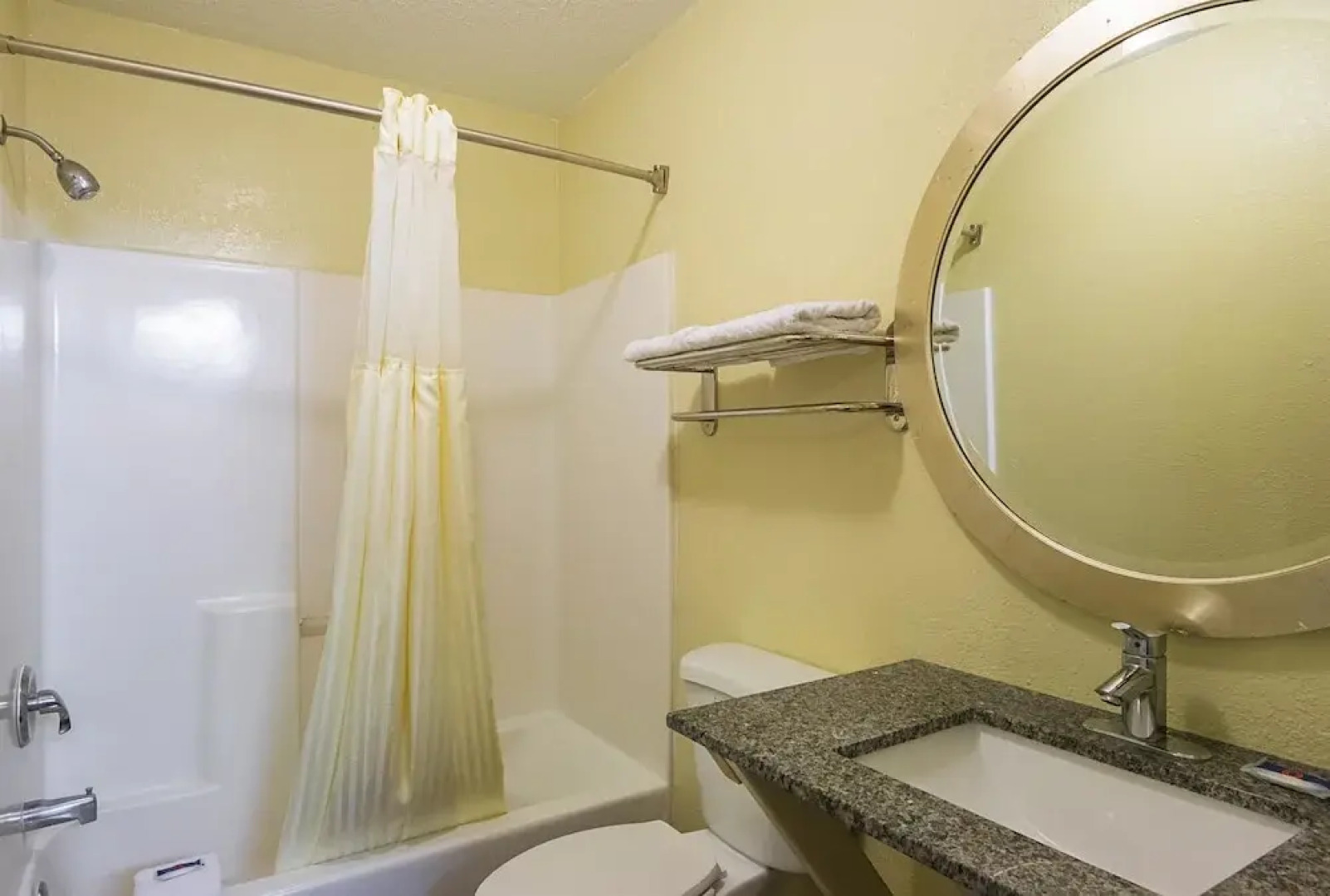 Motel 6 Savannah, GA