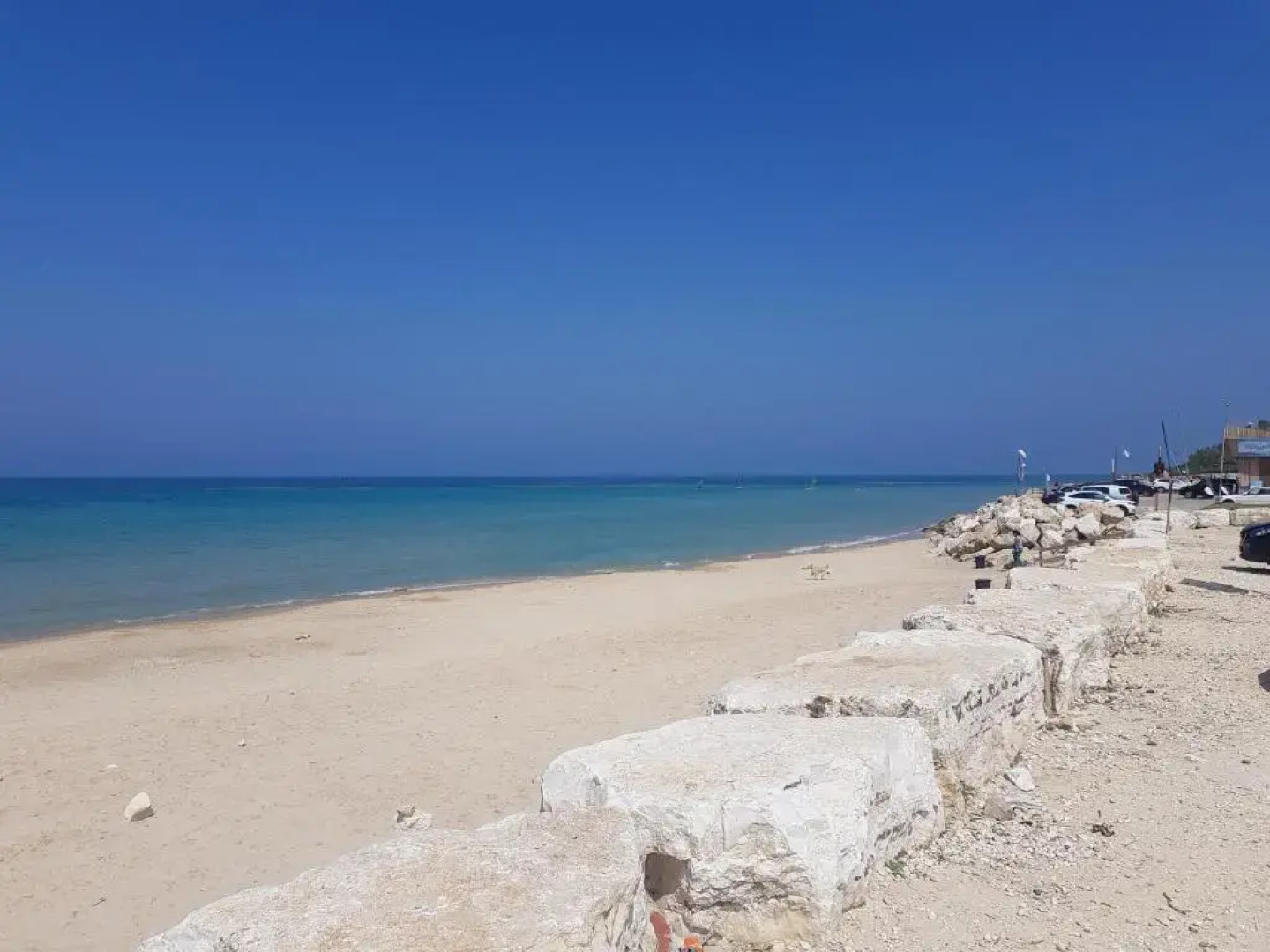 Neot Golf, Ziv's Place