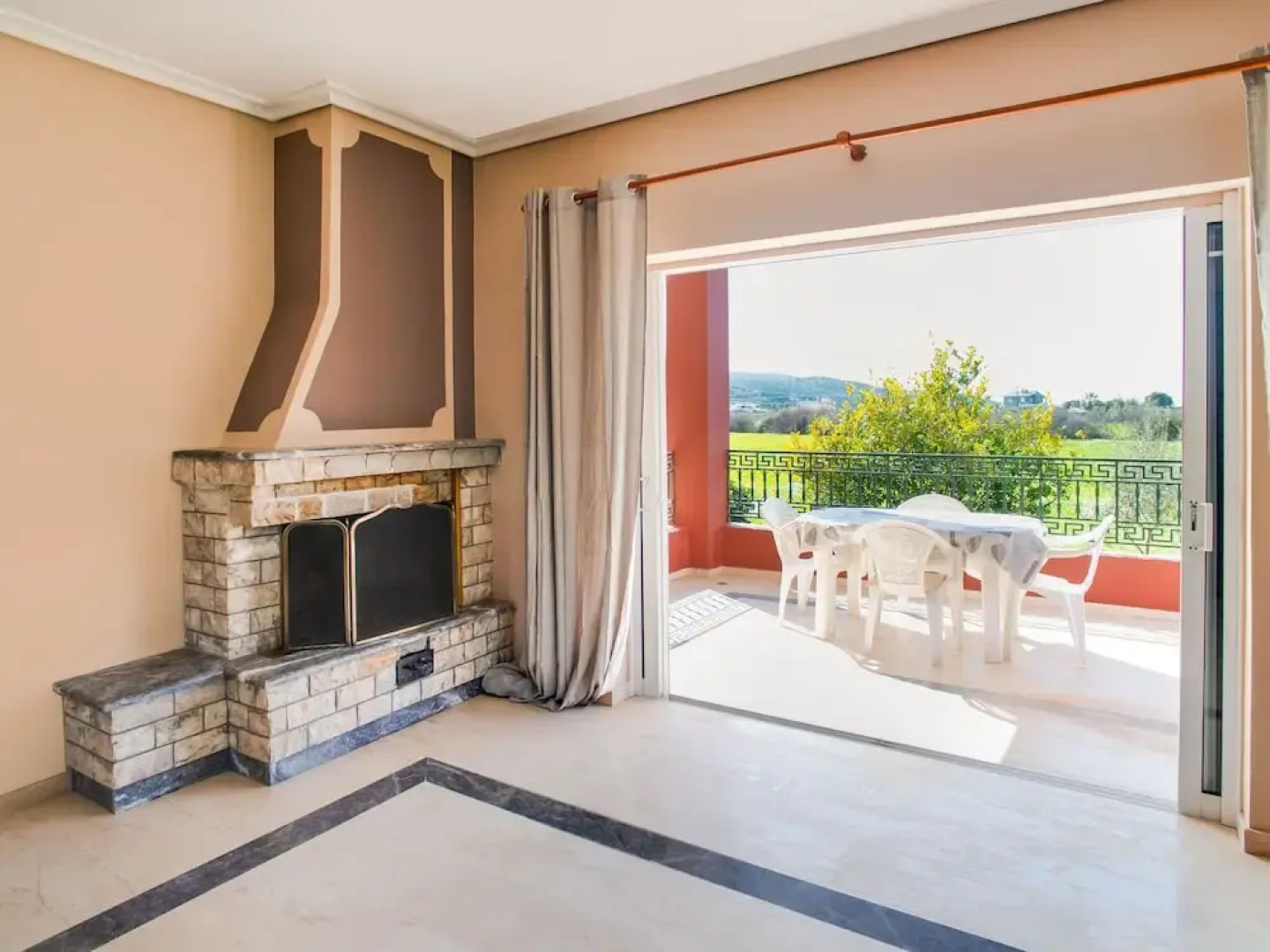 Secluded Apartment in Astakos near the Sea