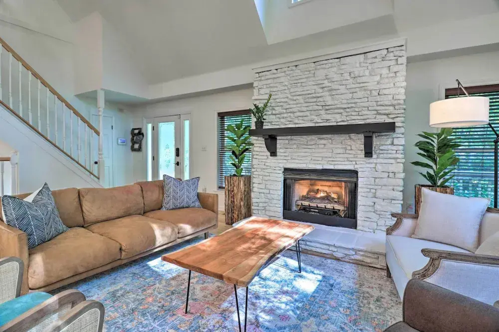 2 Mi to Sapphire Resort: Home w/ Hot Tub & Games!