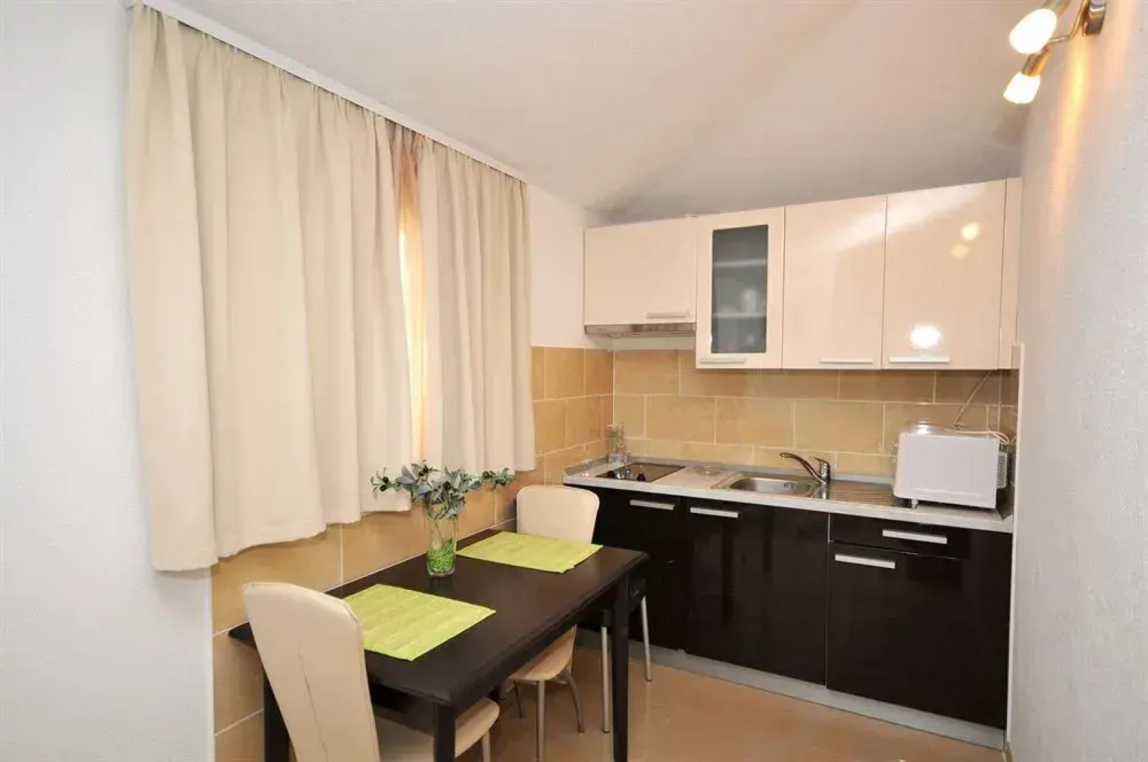 Apartments & Rooms Villa Maslina