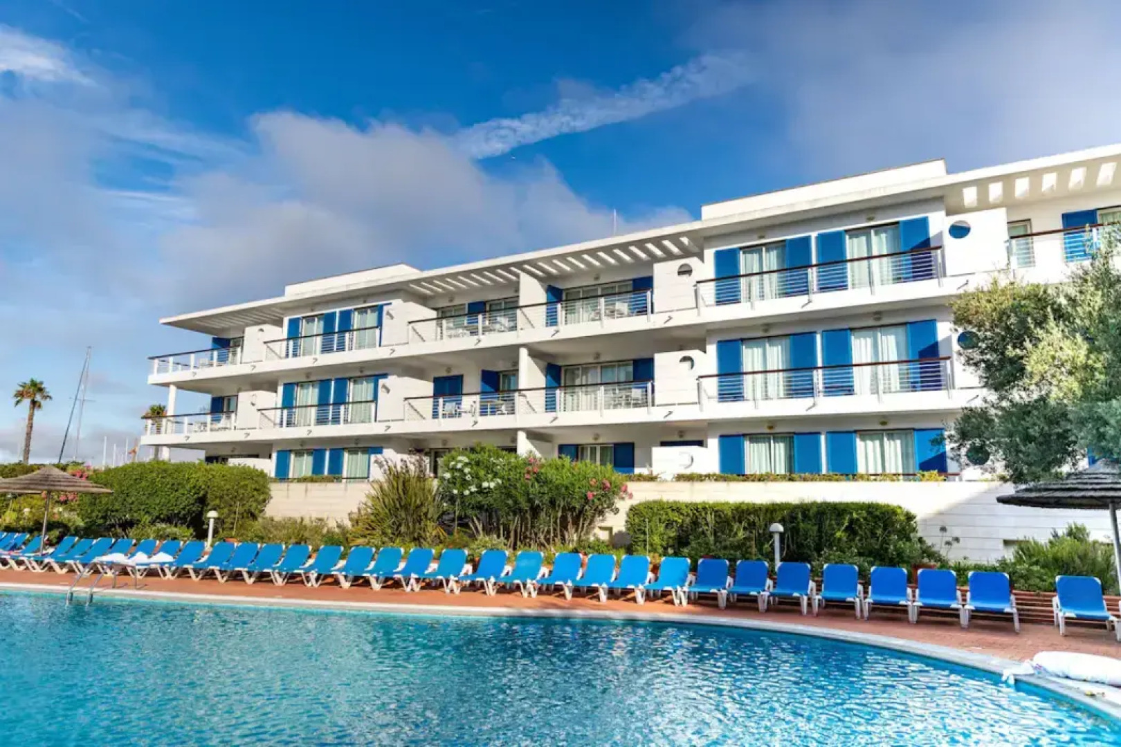 Marina Club Suite Hotel