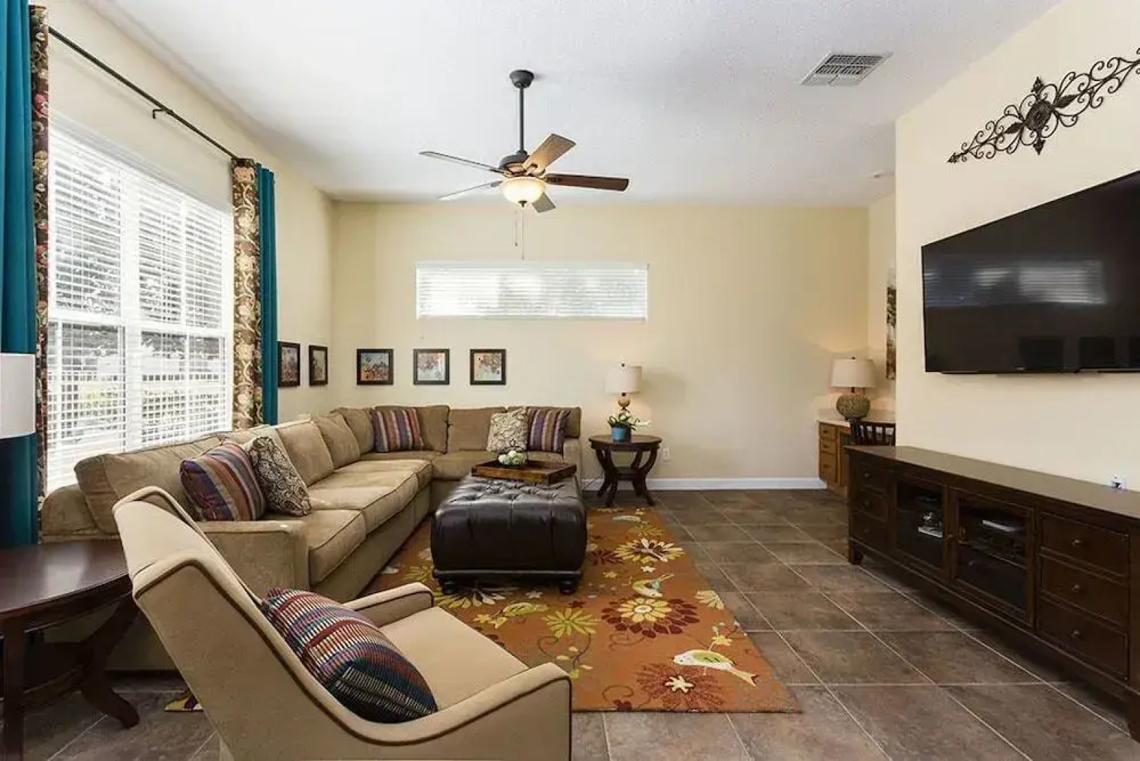 Villa W208 Gathering