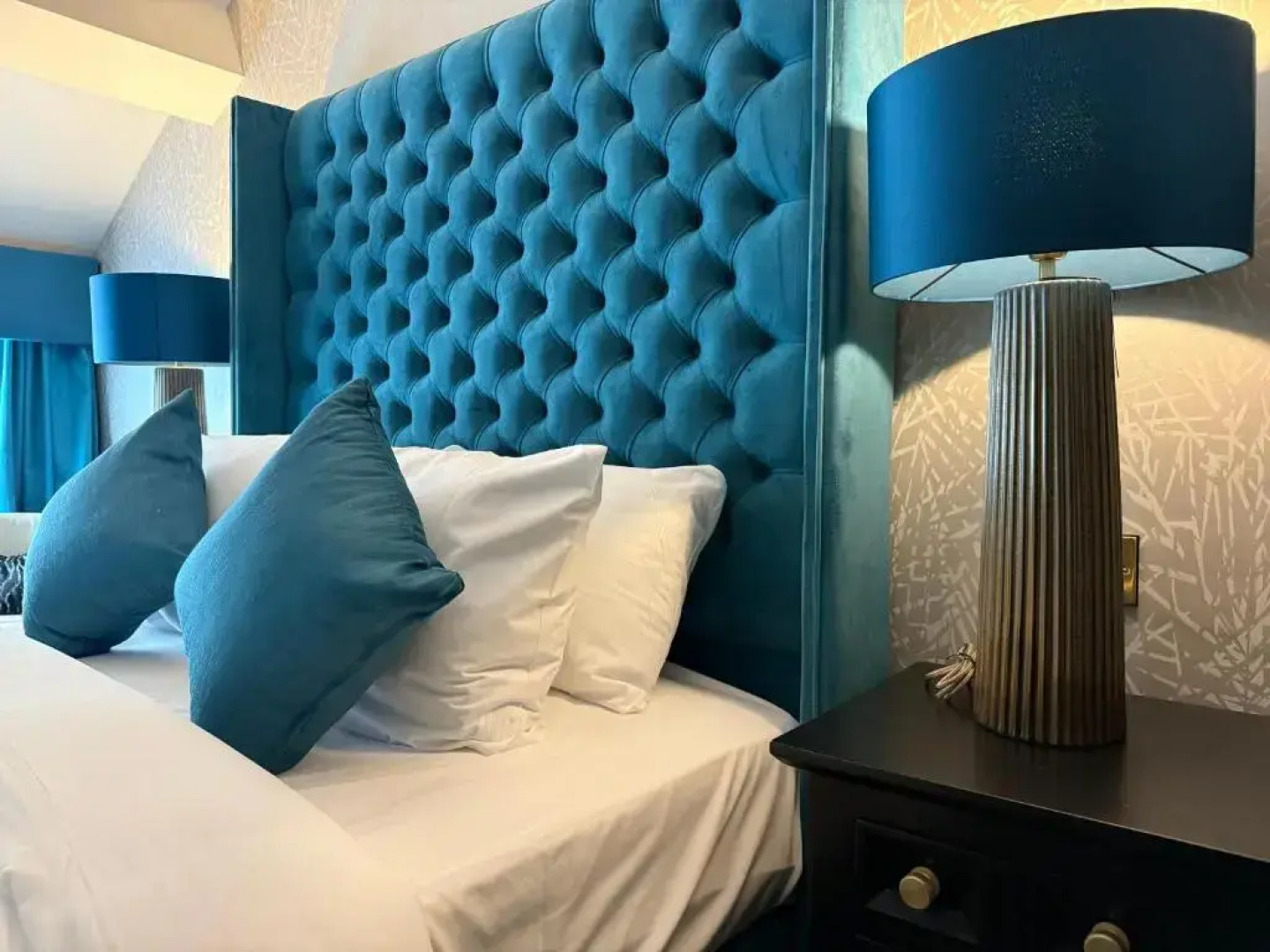 Lyons Woodlands Hall