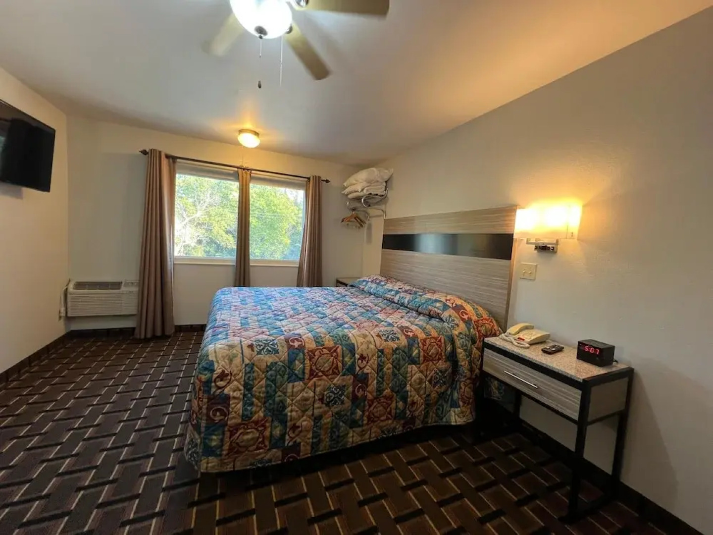 Deluxe Inn Capital O Nebraska City I 29