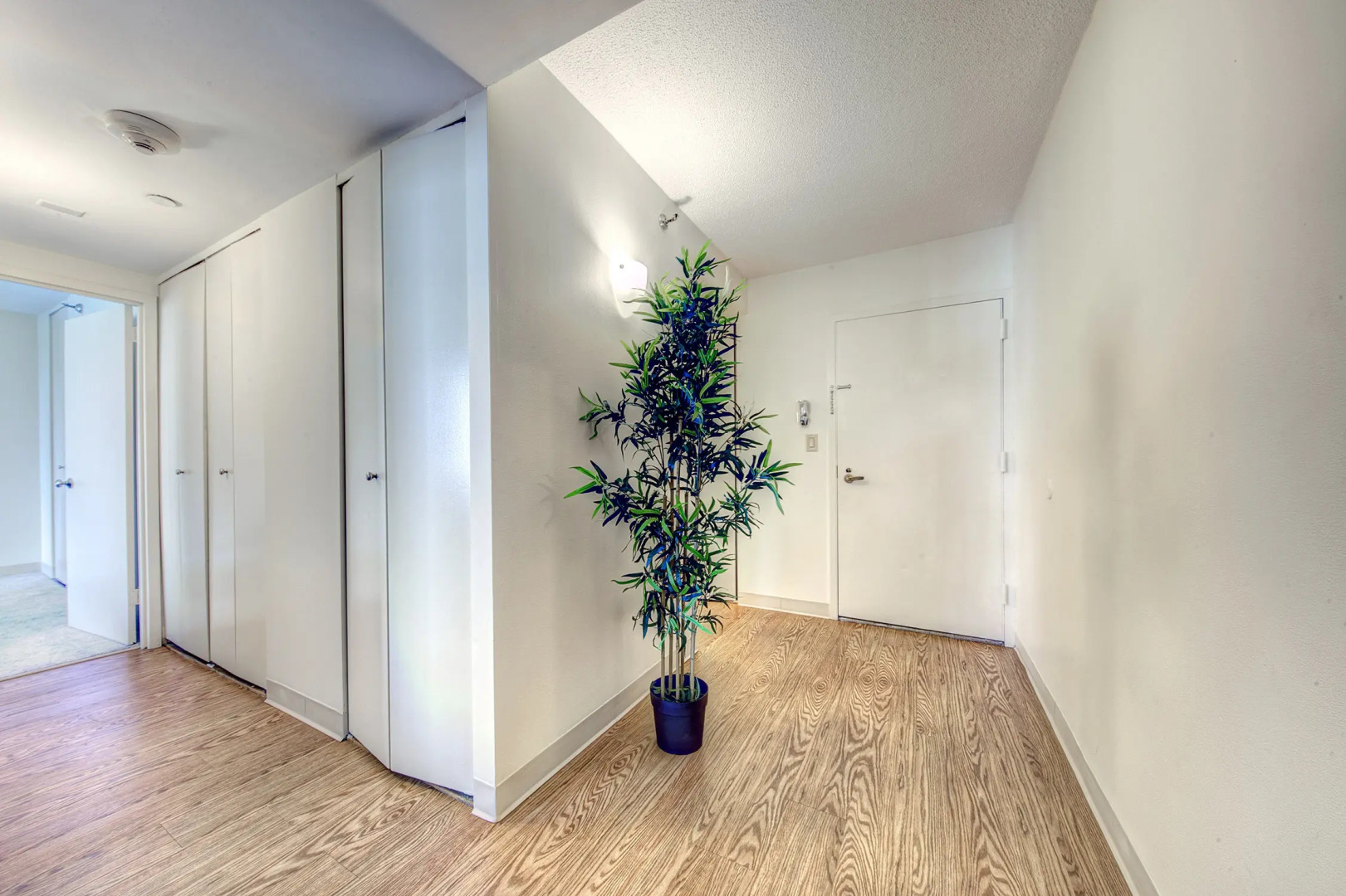 Perfect Location! Great Amenities Included!