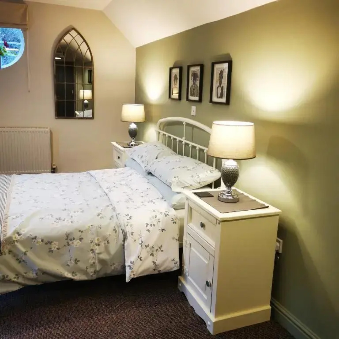 Rooms by the River at Glan Aber