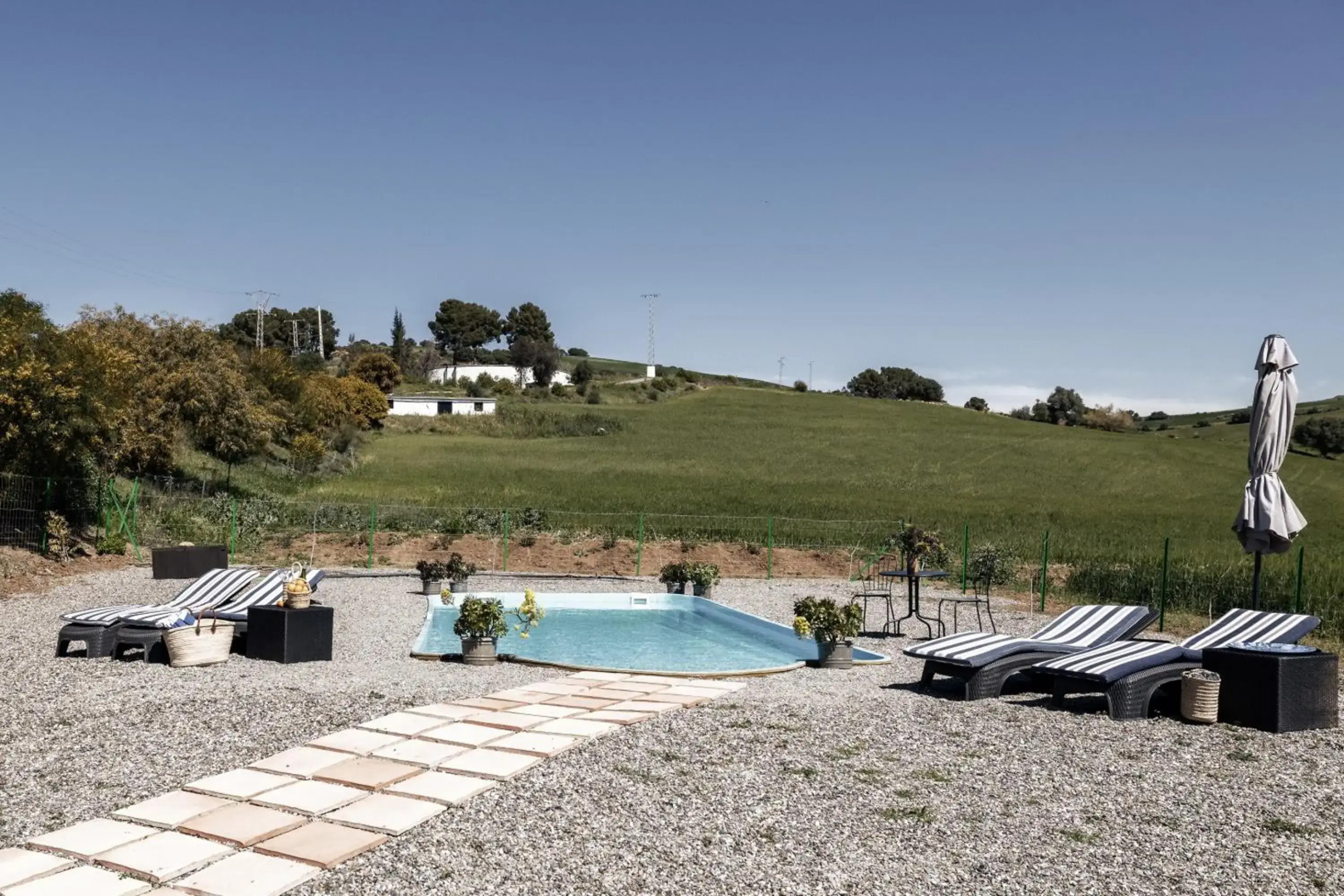 Casa Grande / Rosas Cantares