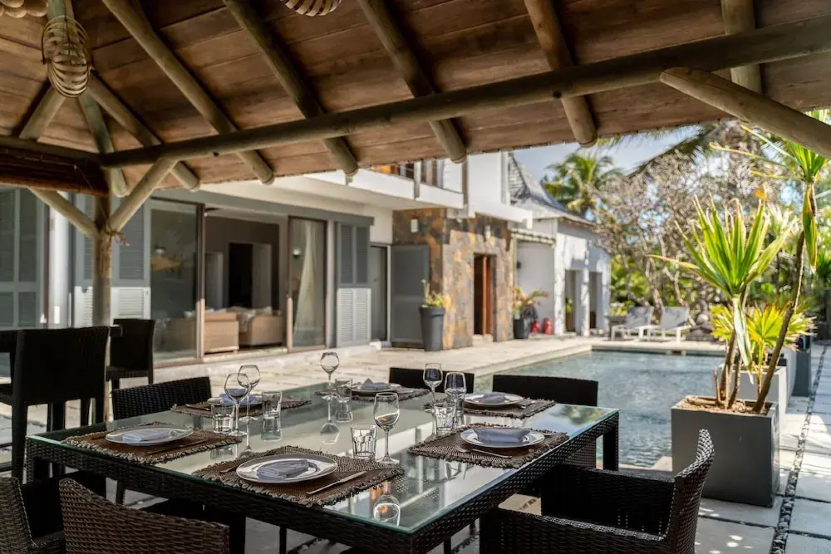 Koki Bonheur Beachfront Villa by StayMauritius