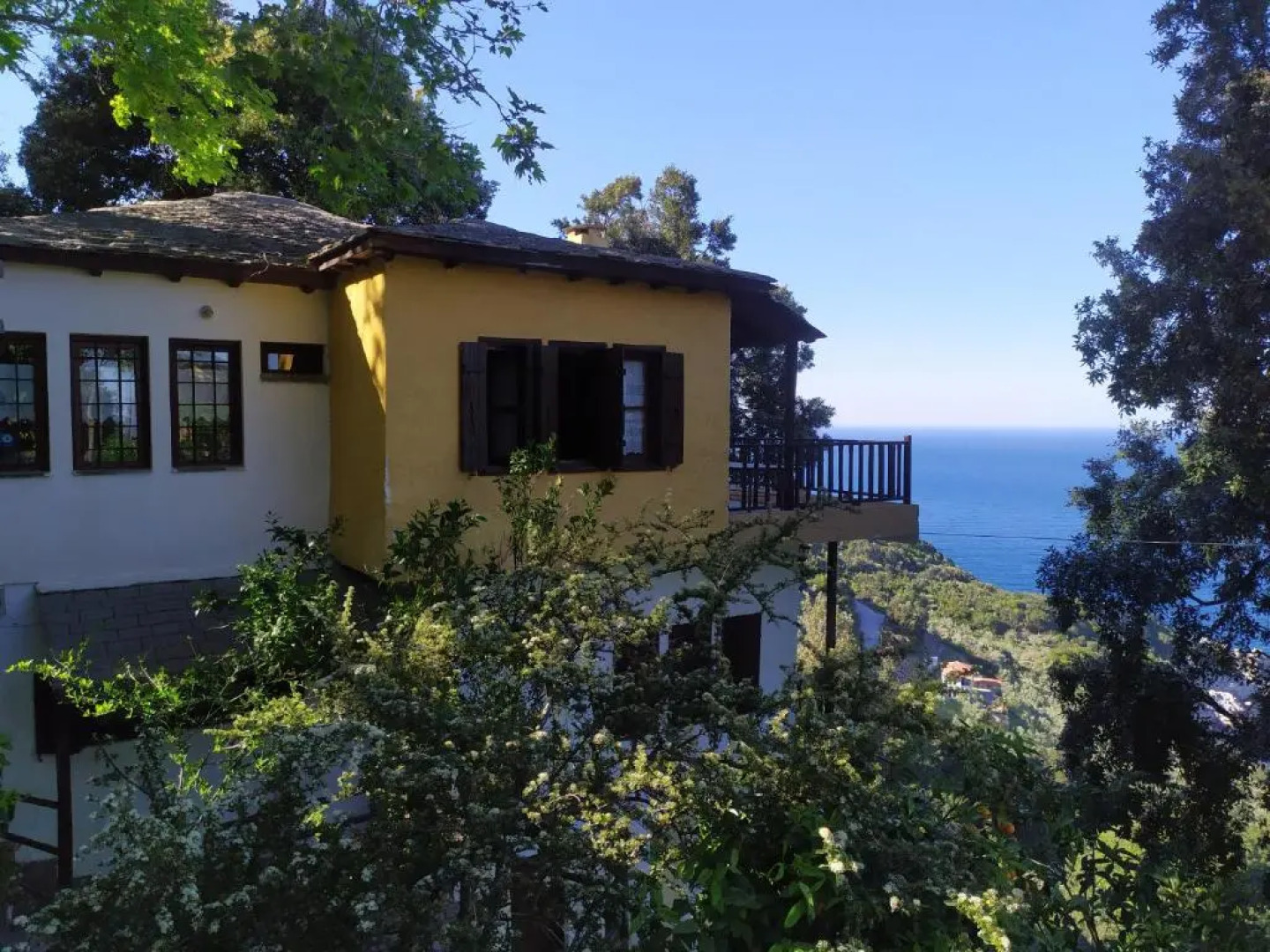 Apartments in Mylopotamos