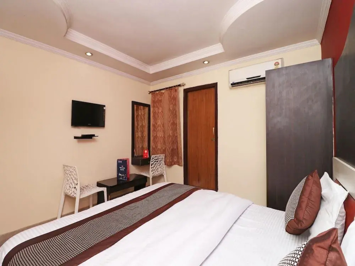 OYO 13474 Punjab Regency