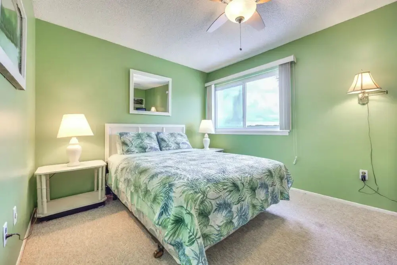 Riverfront Weleka Condo w/ Dock & Pool Access