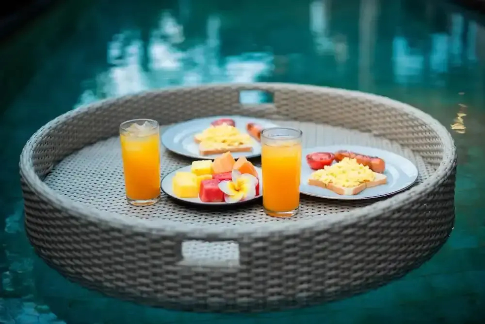 Istha Puri By Dwaraloka