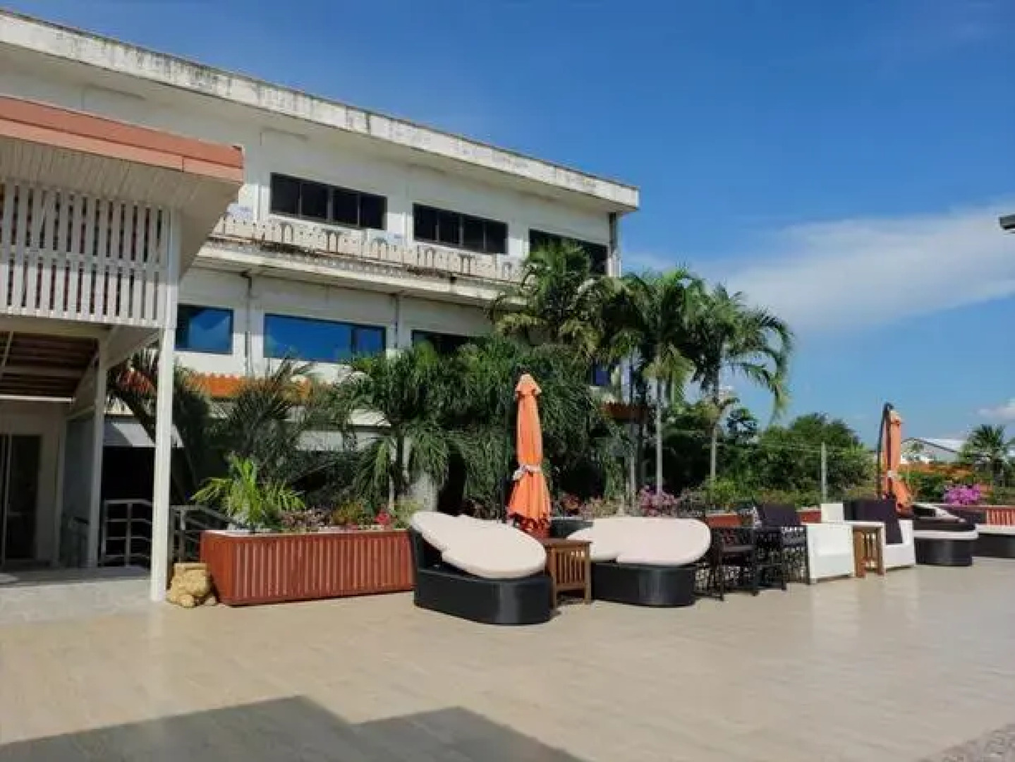Pattana Hotel