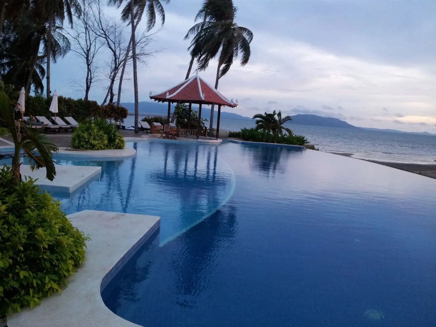 Nataya Roundhouse Coral Bay Resort and Spa