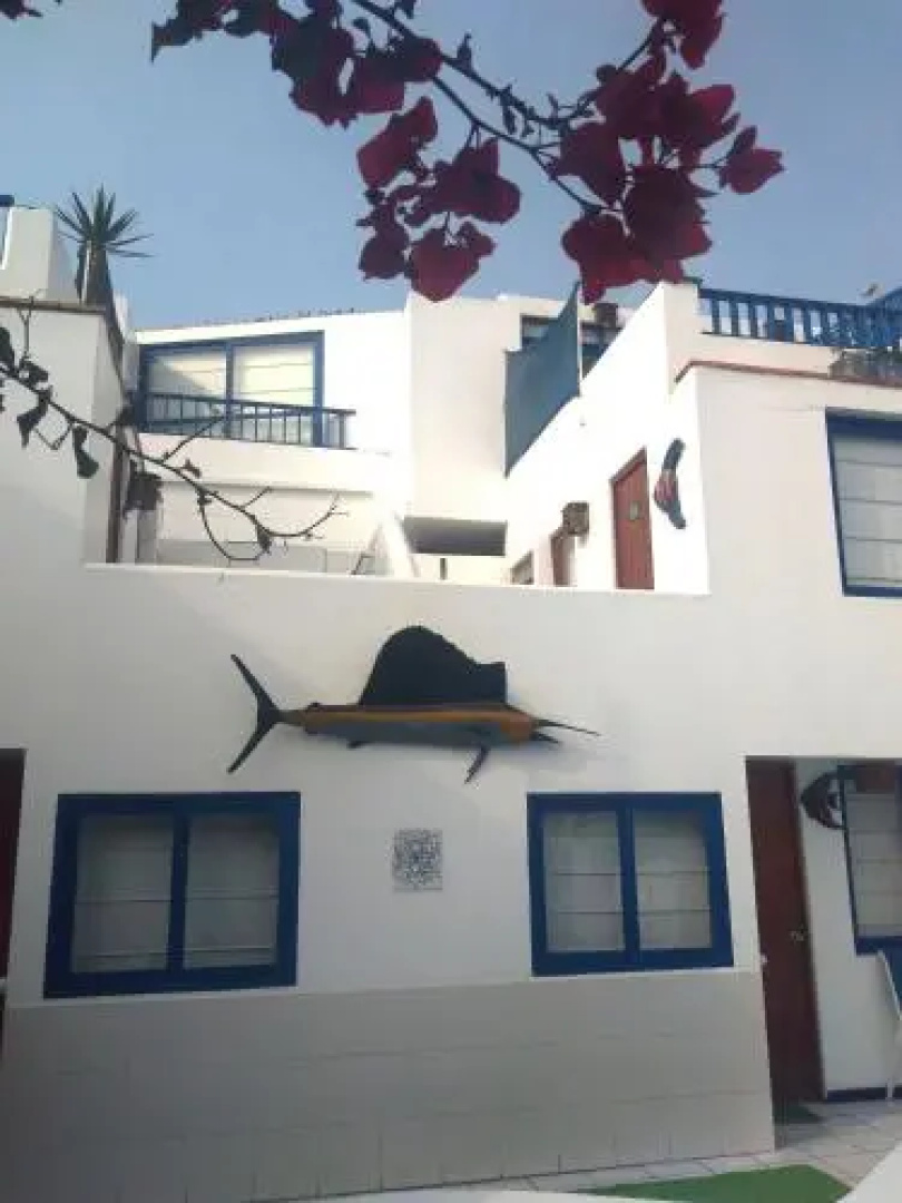 Hostal Los Delfines San Bartolo
