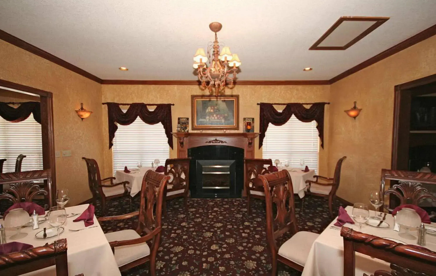 The Whispering Pines Inn Bed & Breakfast