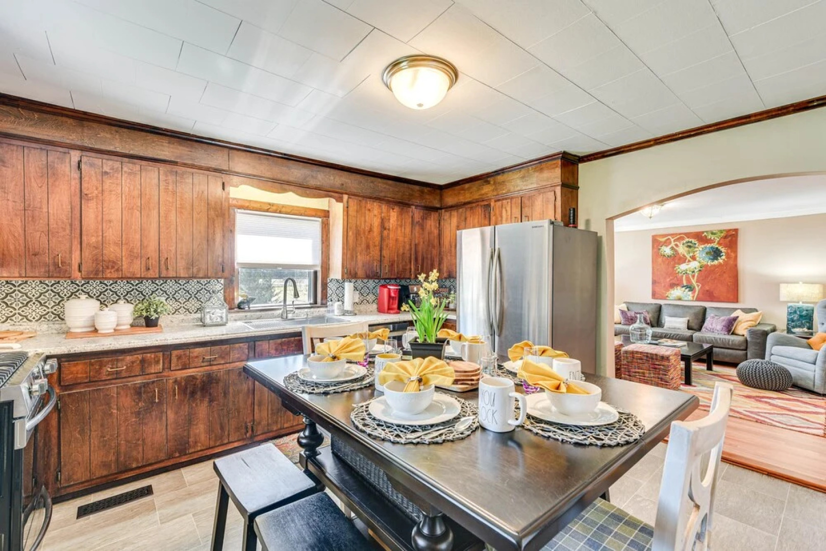 'the Farmhouse' in Fort Lawn w/ Fire Pit & Deck!