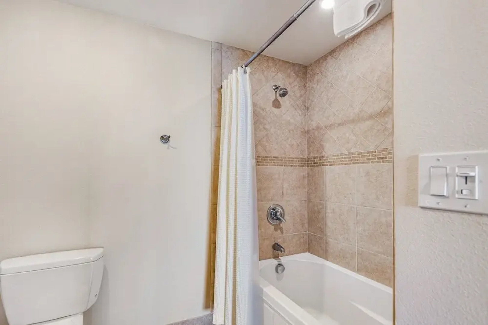 Sands Of Kahana 282 2 Bedroom Condo by RedAwning