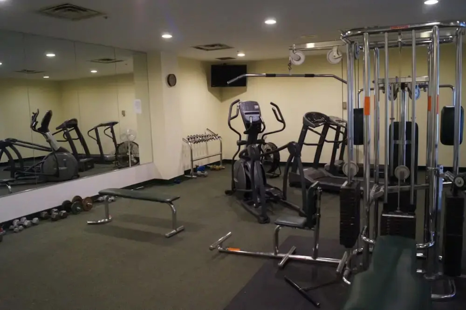 Moore Suites - Waterfront Place