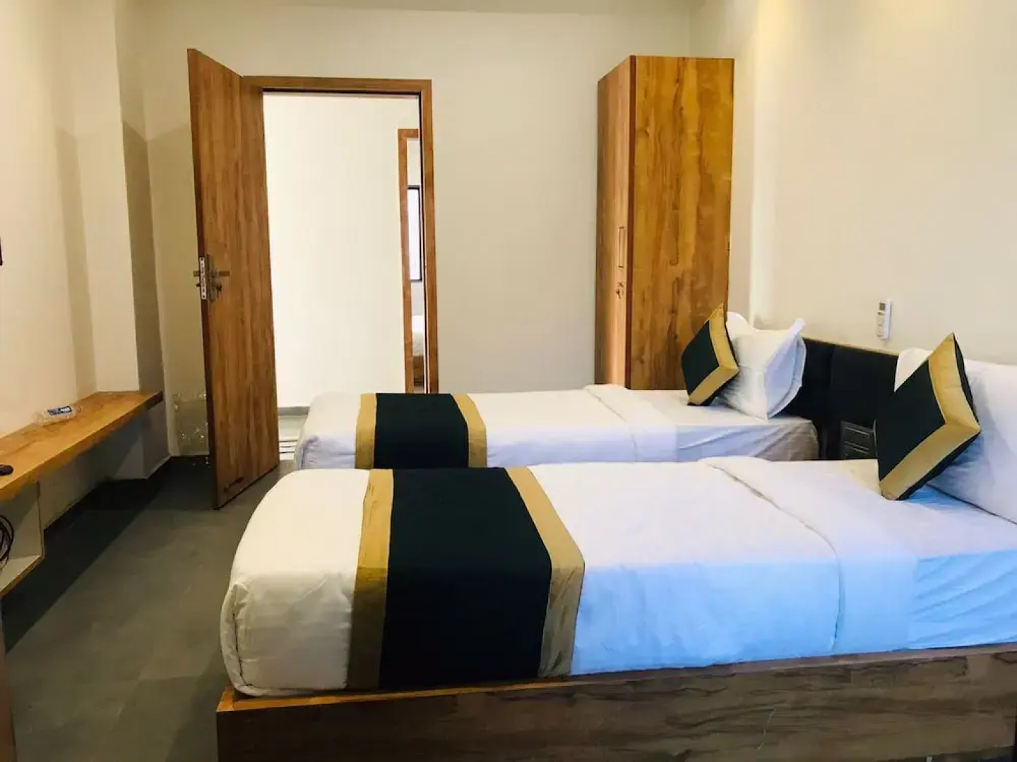 Hotel Fun Imperial Morbi