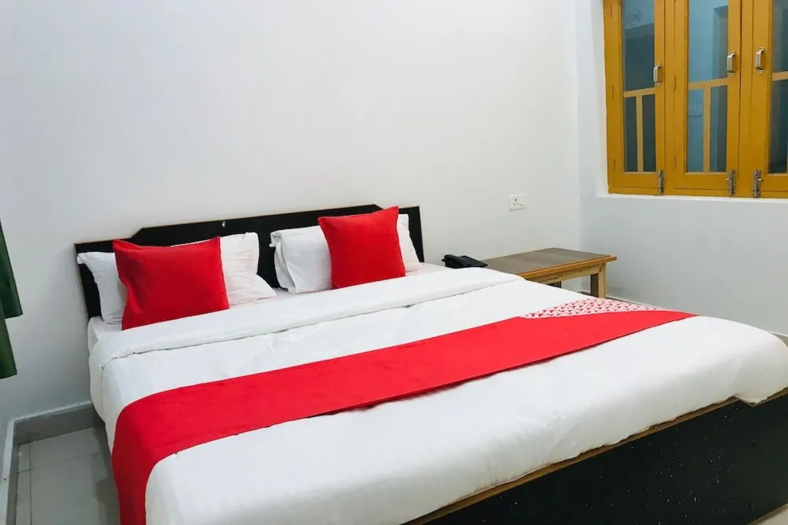 OYO 23054 Vishal Residency Barkot