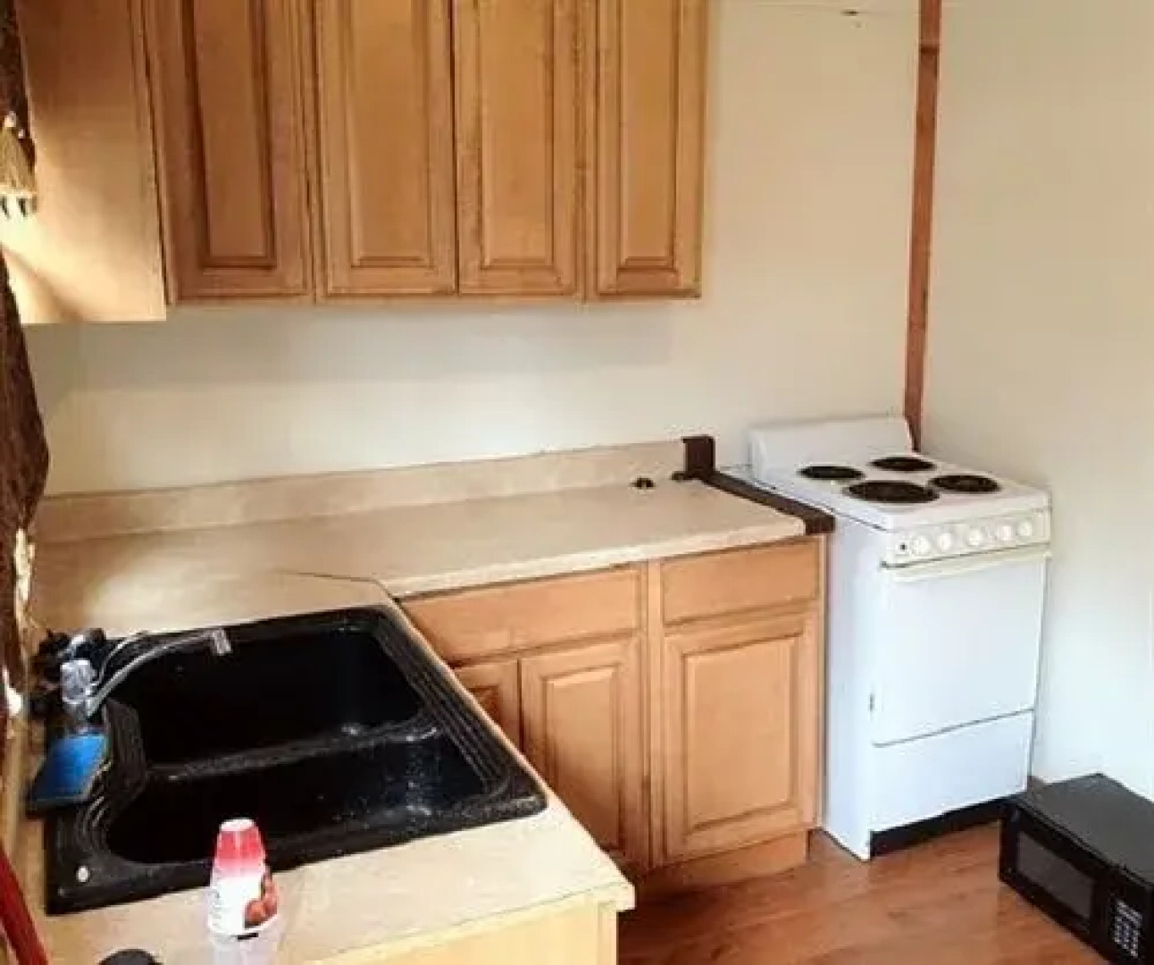 Crest Inn Suites & Cottages