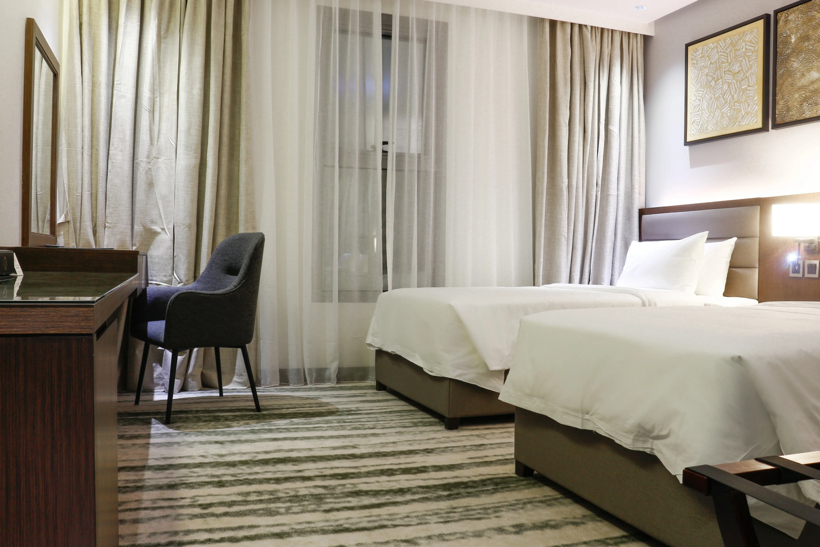 Iris Boutique Taif Heart