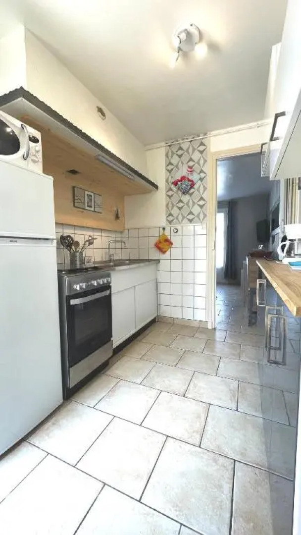 Appartement à quelques pas de la plage avec jardin