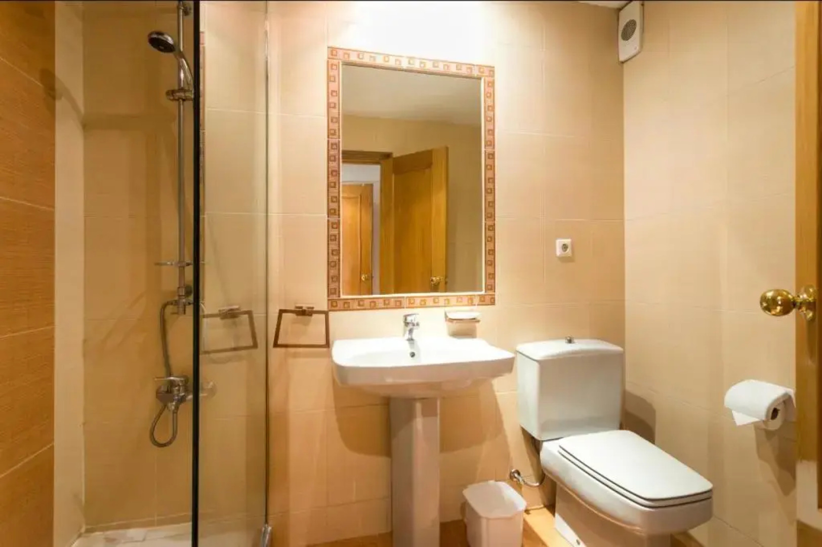 Drazen House With Terrace San Juan de Alicante