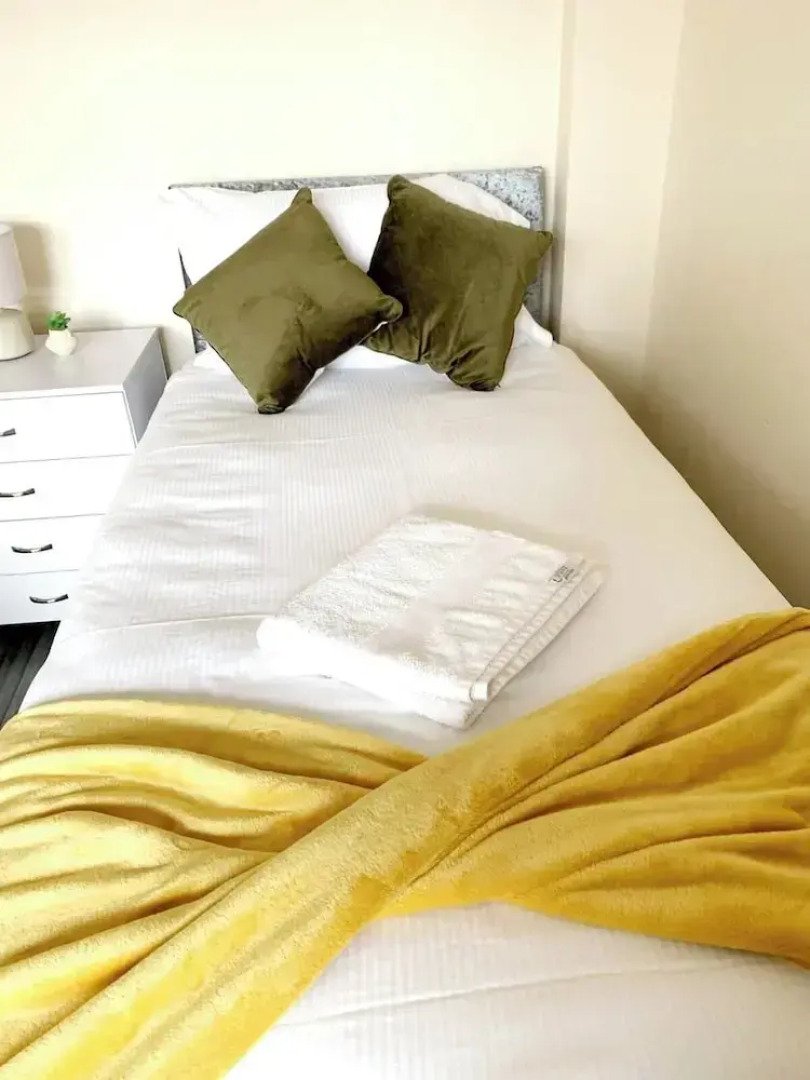 Spacious 4bed Home Near Woking Attractions&nature