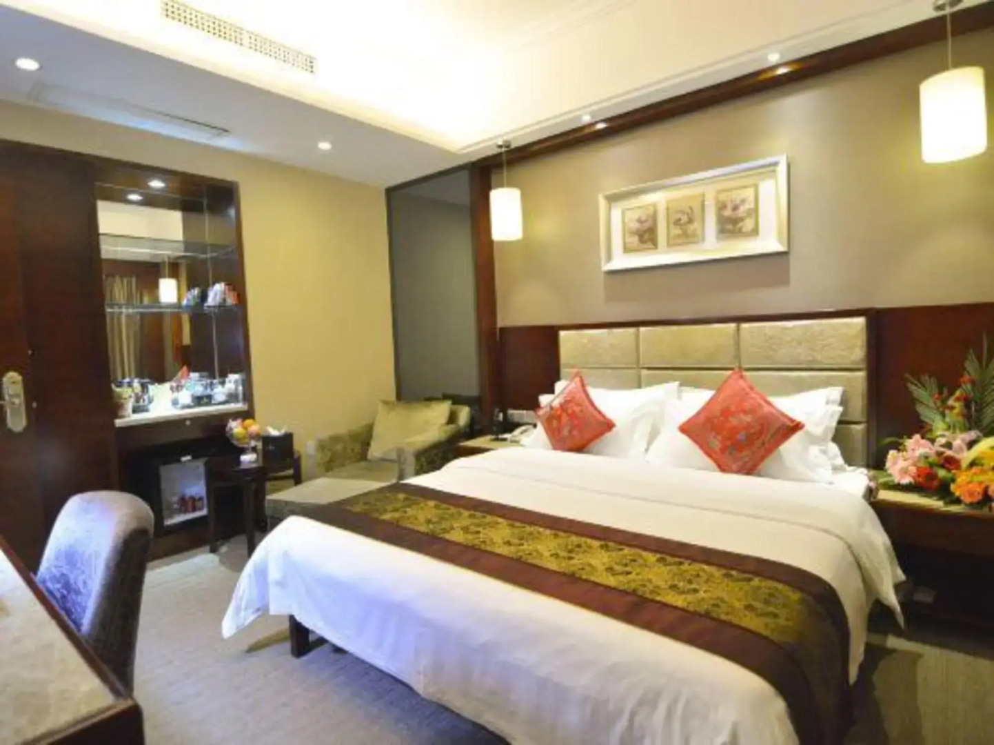 Shen Long Media Hotel