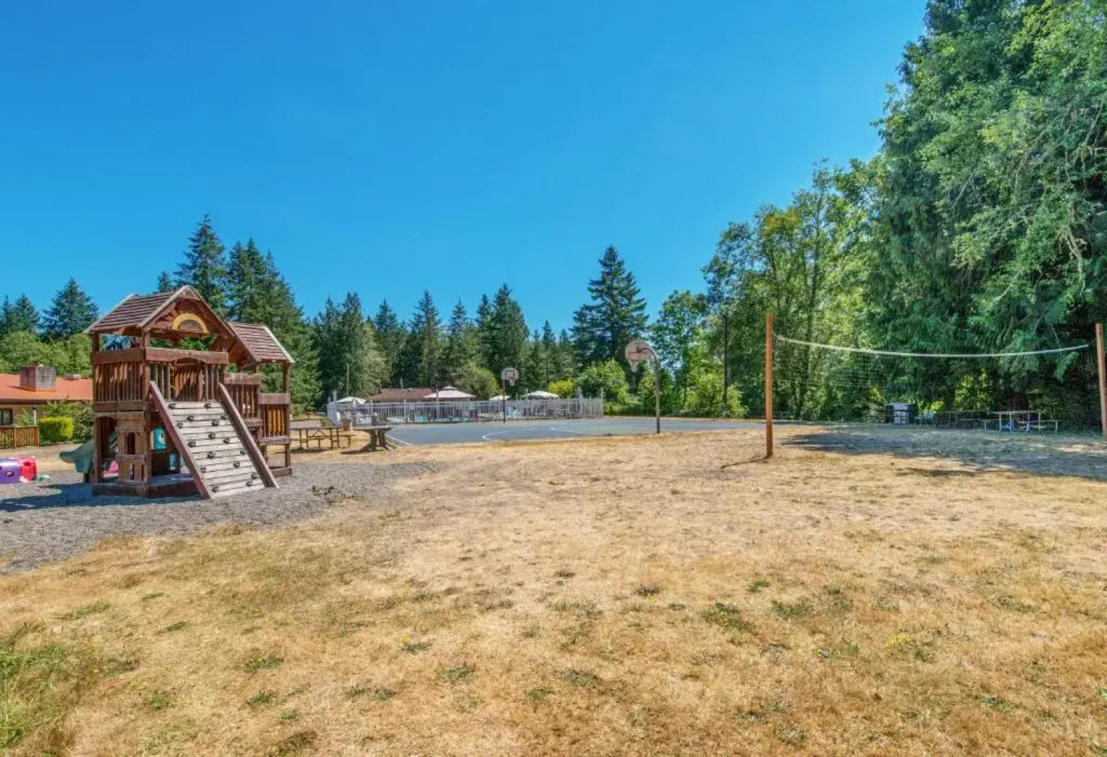 Chehalis Camping Resort One-Bedroom Cabin 2