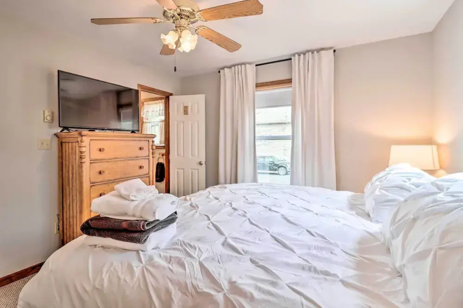 Albrightsville Cabin w/ Fire Pit: Swim, Hike & Ski
