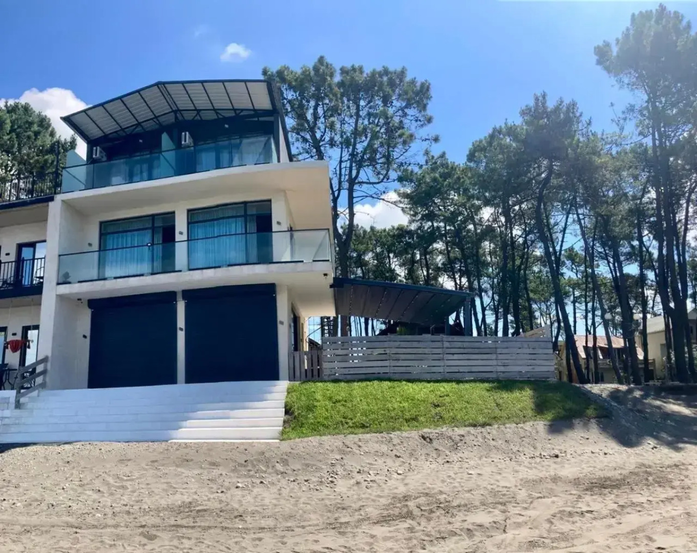 Yellow House in Grigoleti