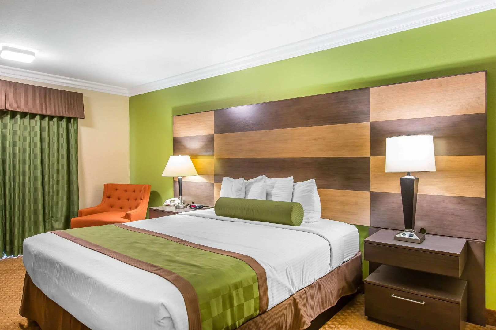 Rodeway Inn & Suites Canyon Lake-Menifee West