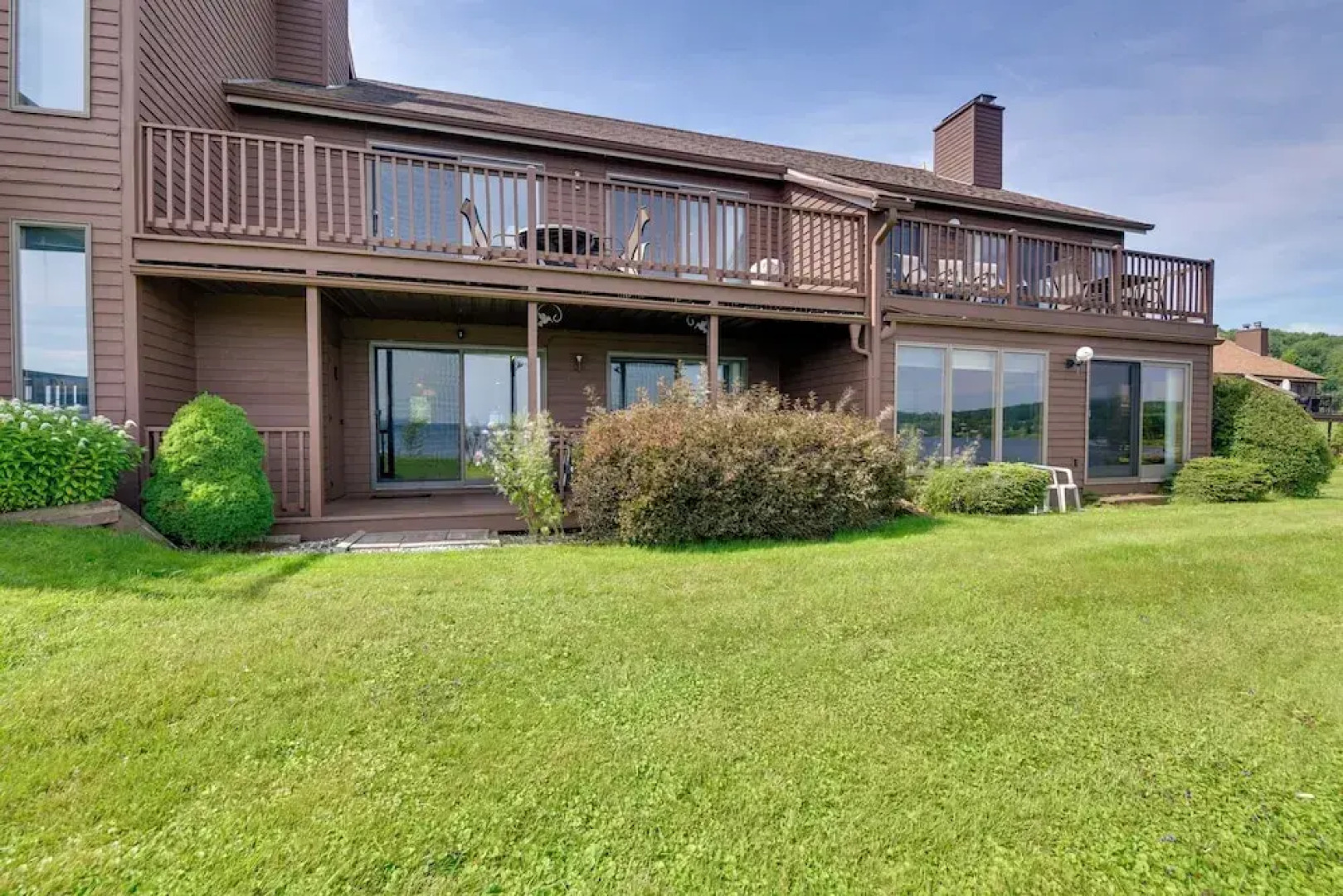 Community Boat Dock: Lake Memphremagog Condo!