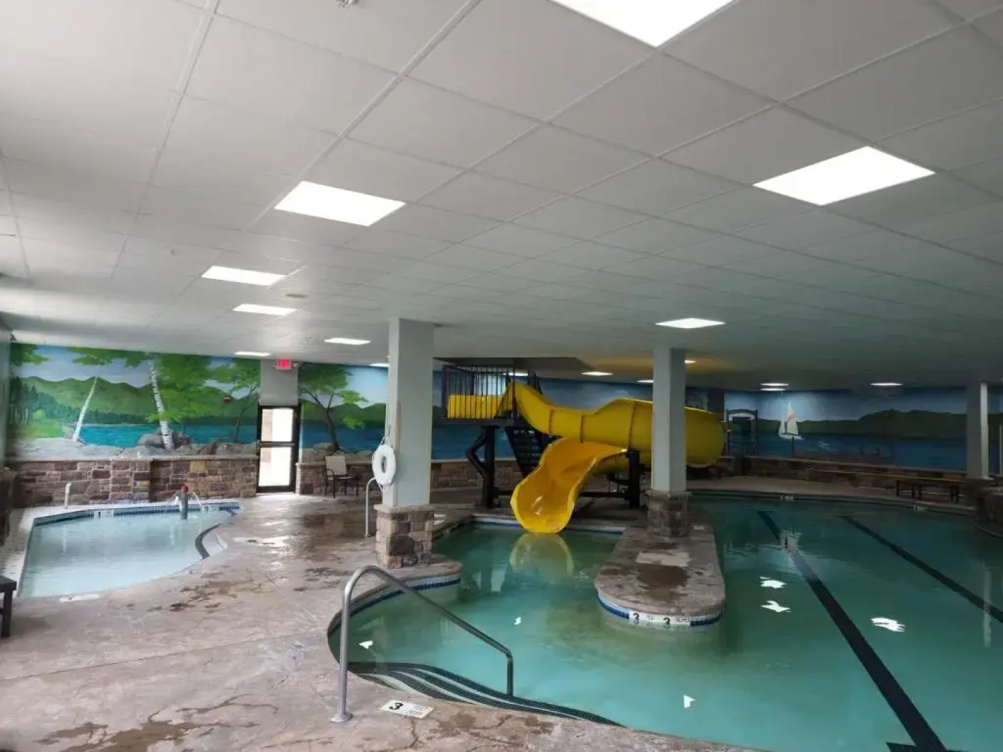 La Quinta Inn & Suites by Wyndham Lake George