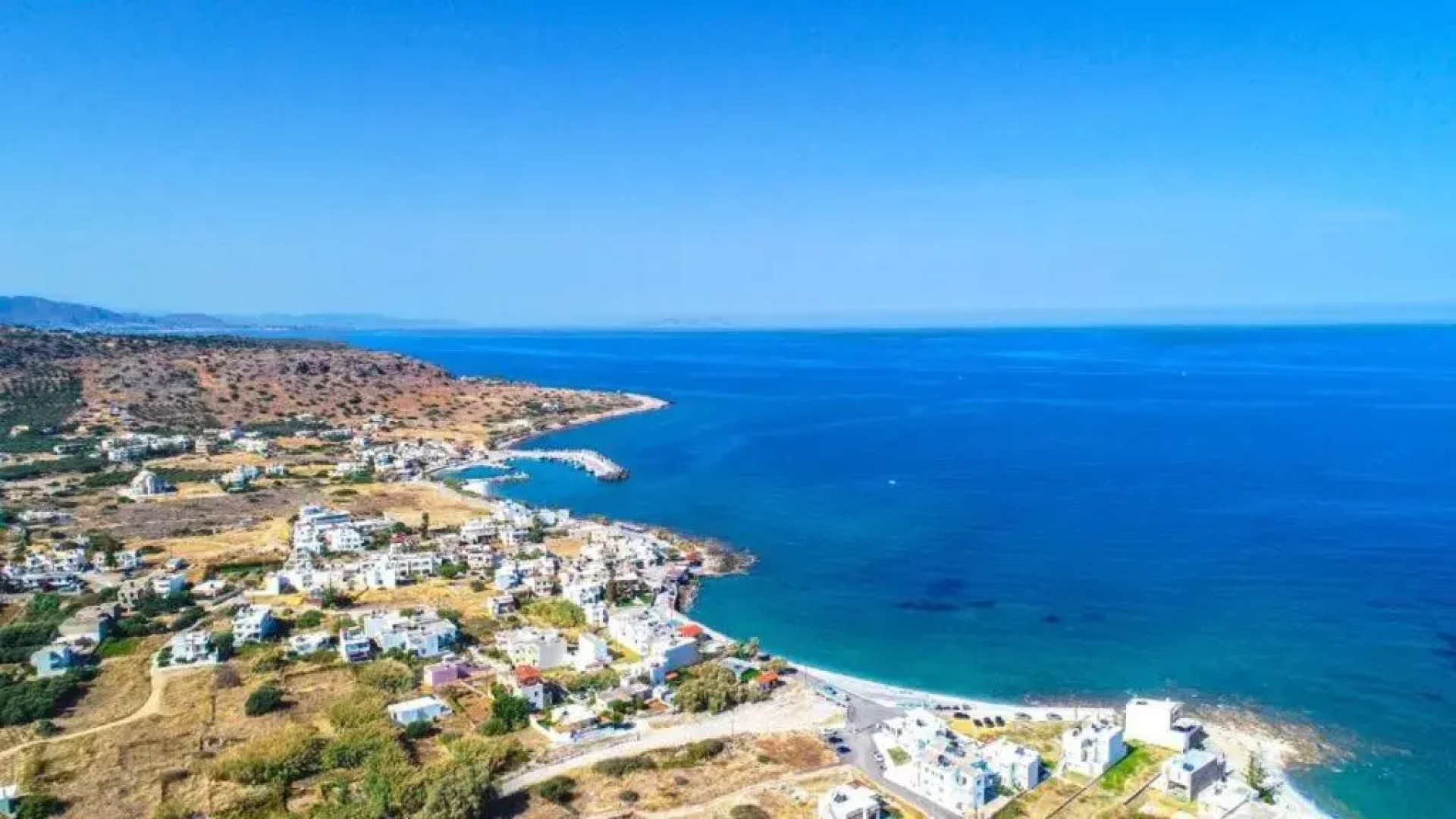 TerraZeus - Stone House Beachfront 3